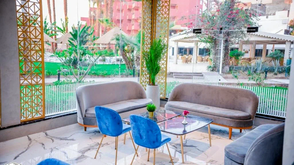 الفندق بيراميزا إيزيس الأقصر - الأقصر